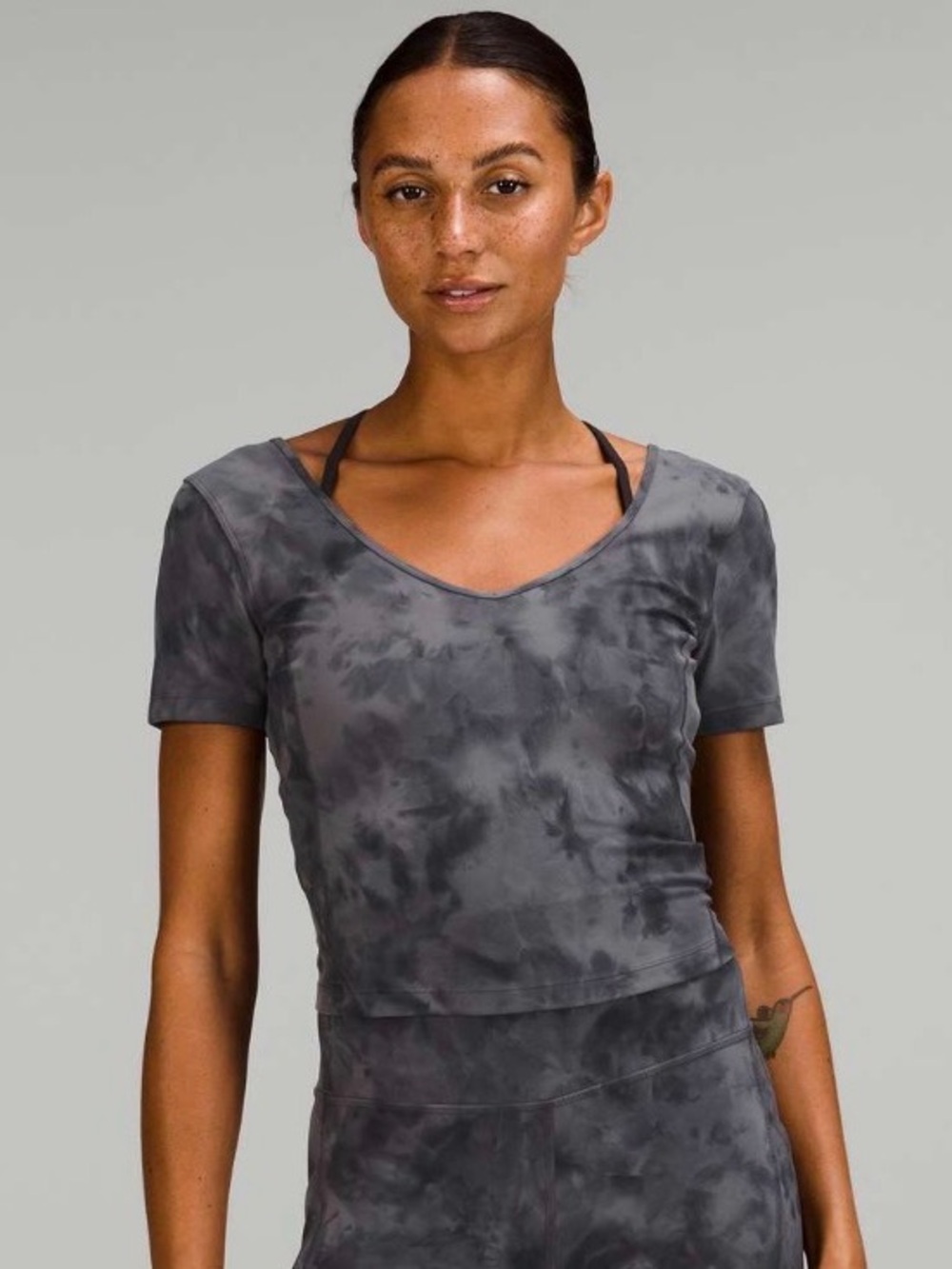 Lululemon Align T-Shirt Diamond Dye Pitch Grey Graphite Grey size 4